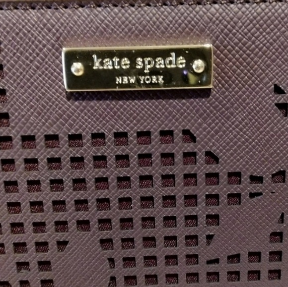 Price Drop! Kate♠️Spade Wristlet /Wallet - Picture 2 of 8